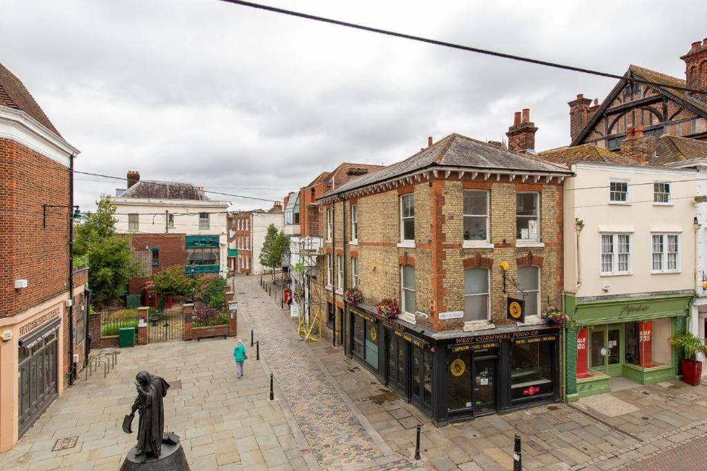 The Most Central Apartment In Canterbury Stunning Interiors, Fully Equipped, City Views And Free Wifi! Exteriör bild