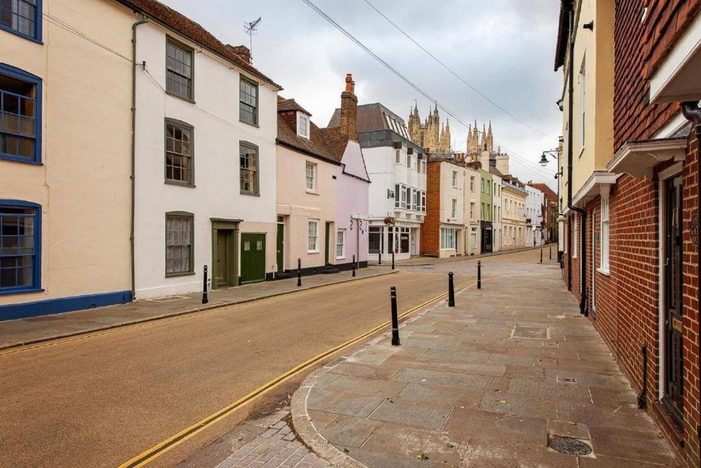 The Most Central Apartment In Canterbury Stunning Interiors, Fully Equipped, City Views And Free Wifi! Exteriör bild