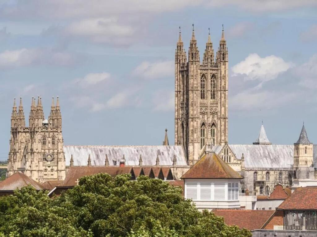 The Most Central Apartment In Canterbury Stunning Interiors, Fully Equipped, City Views And Free Wifi! Exteriör bild