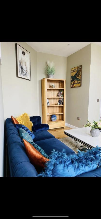 The Most Central Apartment In Canterbury Stunning Interiors, Fully Equipped, City Views And Free Wifi! Exteriör bild